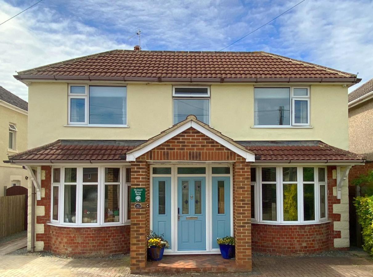 Orchard House Bed & Breakfast Swindon Exterior photo